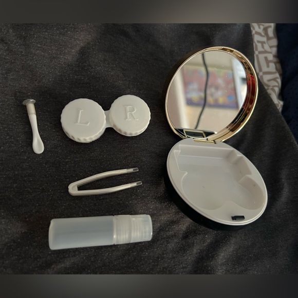 Contact lens cosmetic mirror set. New! - Picture 3 of 6